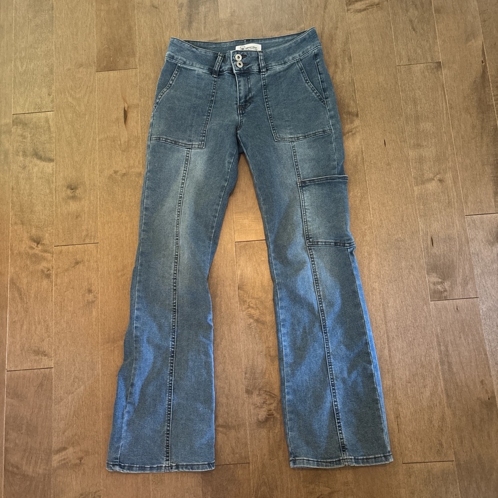 Low/Mid-Rise Bootcut Jeans
